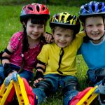 children-rollerblades-helmets_d9bgej